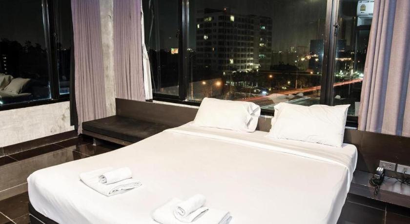 B2 Black Business And Budget Hotel Chiang Mai Exterior foto